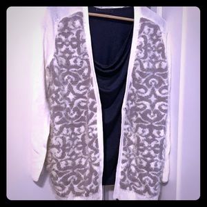 Velvet blue scoop neck t shirt with hinge cardigan
